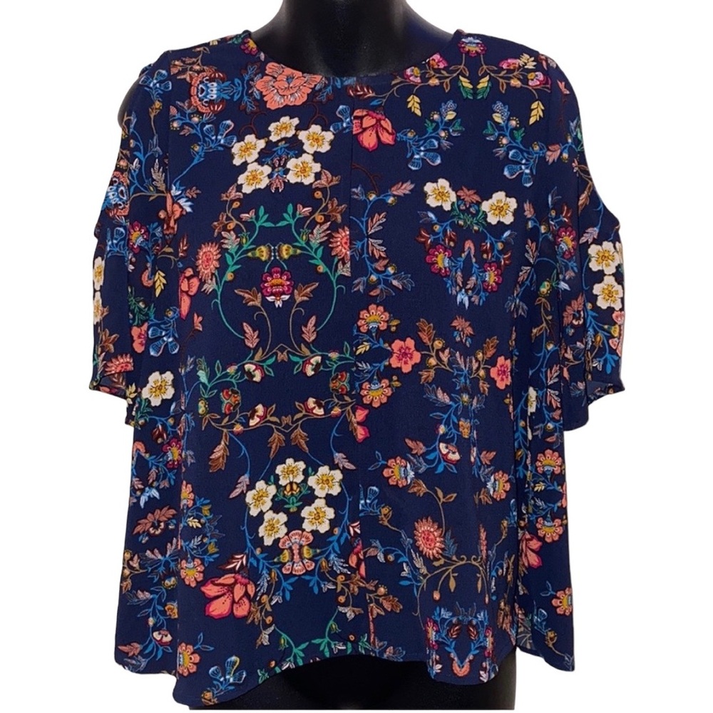 🔸SALE🔸 MACY’S Haute Monde Floral Blouse